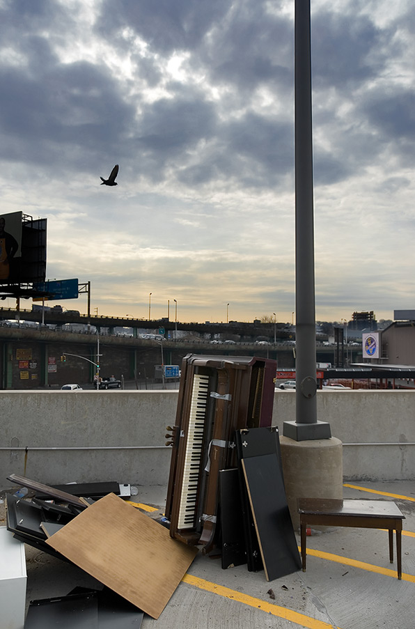 Piano-At-The-Bqe